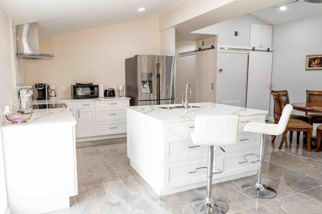 Tampa Bay Oasis Apartment ทาร์พอนสปริงส์ ภายนอก รูปภาพ